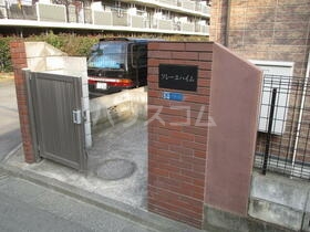 16/18 エントランス