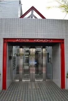 17/22 エントランス