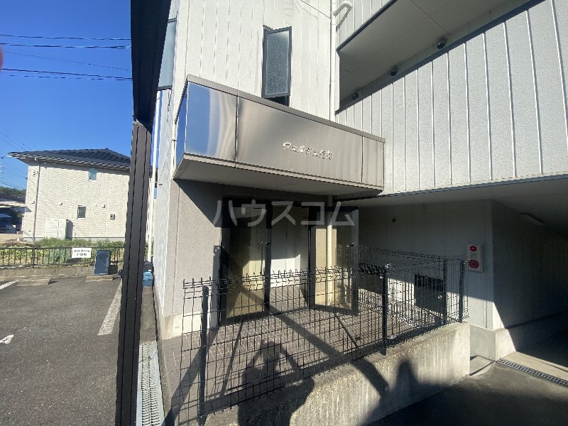 19/28 エントランス