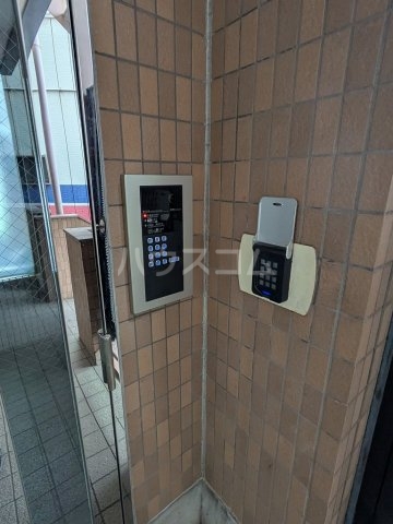 2/8 エントランス