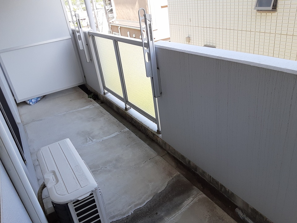 23/30 バルコニー