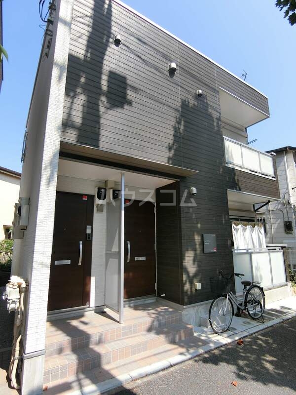 25/28 エントランス