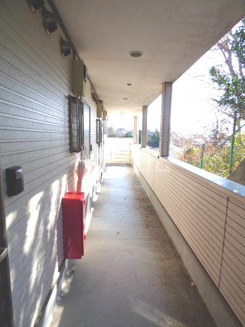 22/30 エントランス