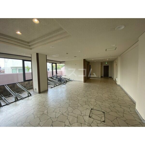 2/8 エントランス