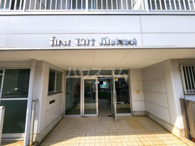 29/30 エントランス