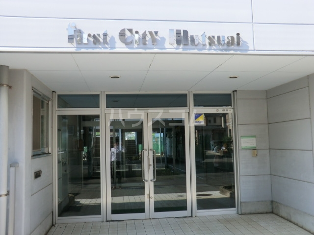 20/27 エントランス