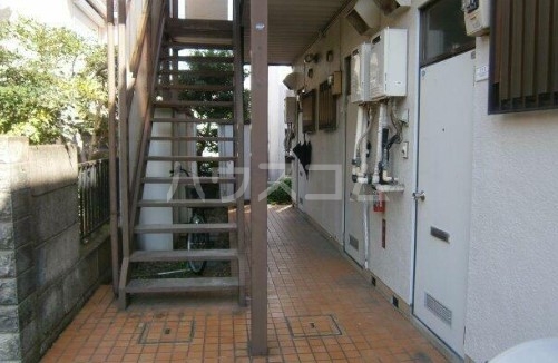 2/3 エントランス