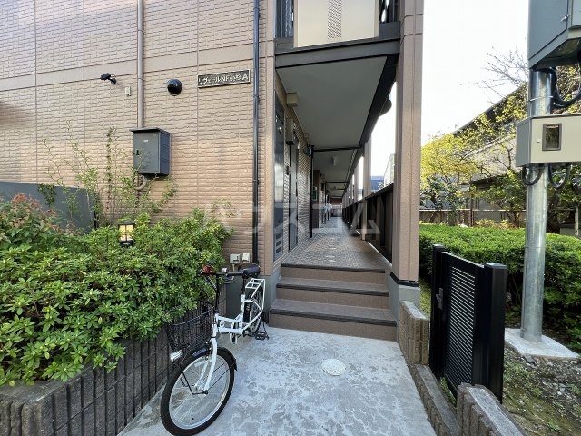 21/24 エントランス