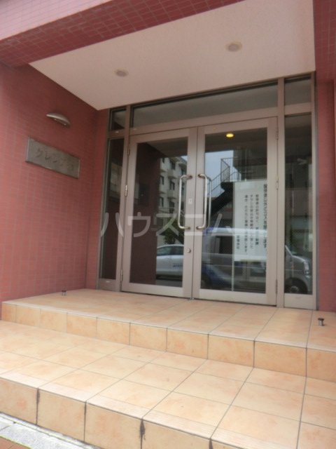 21/30 エントランス