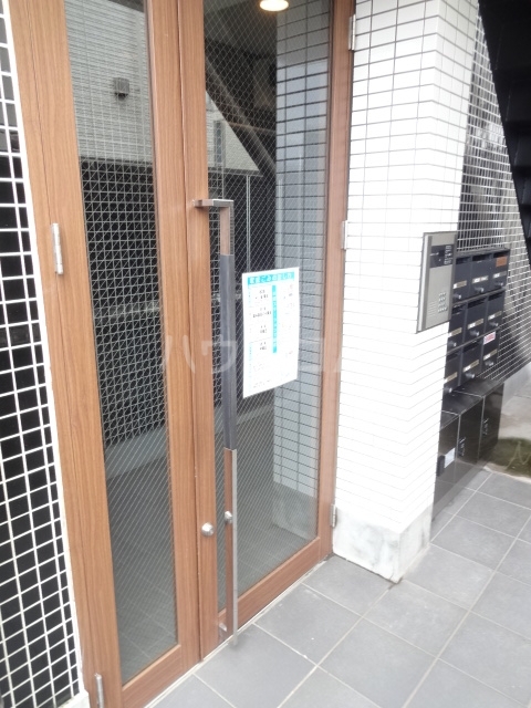 29/30 エントランス