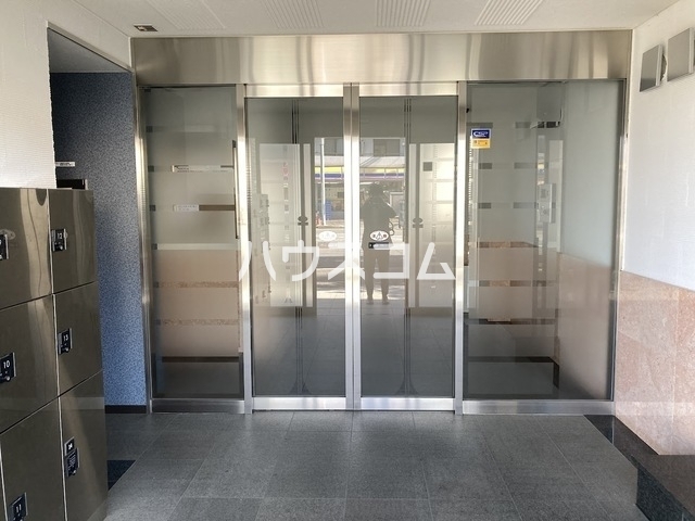 14/21 エントランス