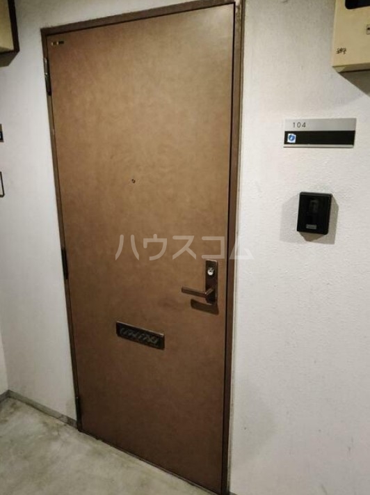 17/20 エントランス