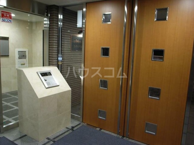 15/25 エントランス