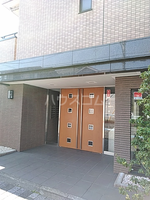 29/30 エントランス