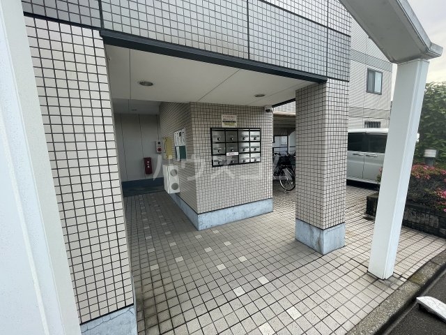 3/7 エントランス