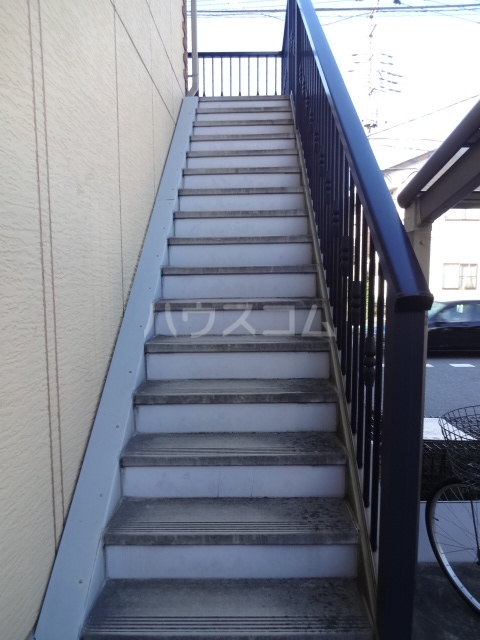 29/30 エントランス