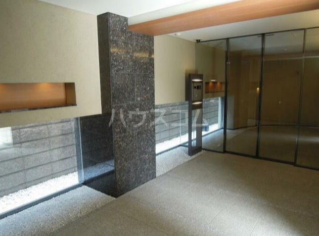 2/11 エントランス