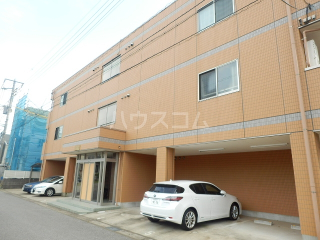 19/29 エントランス