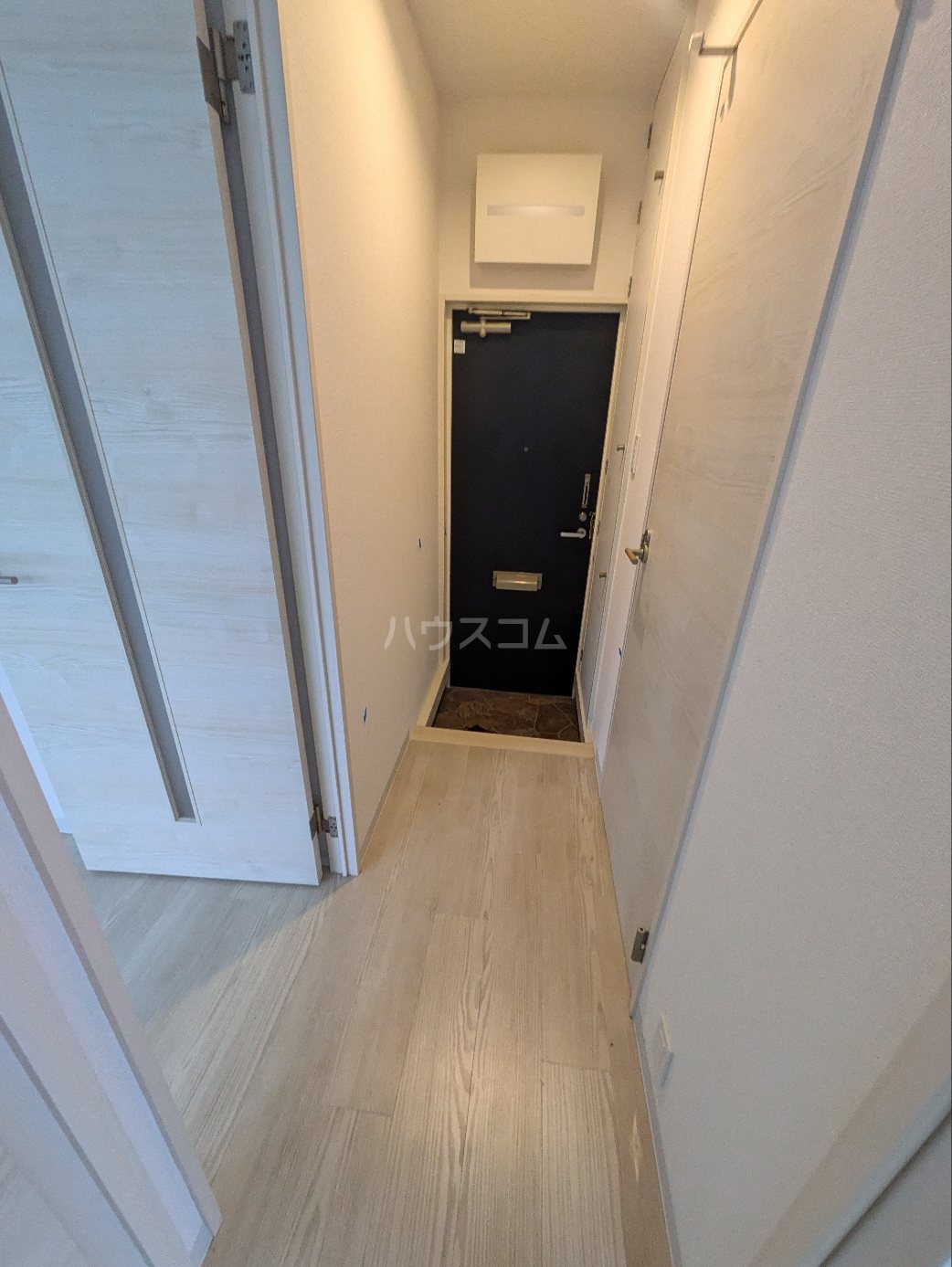 13/30 玄関