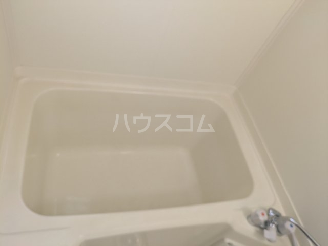 13/30 浴室