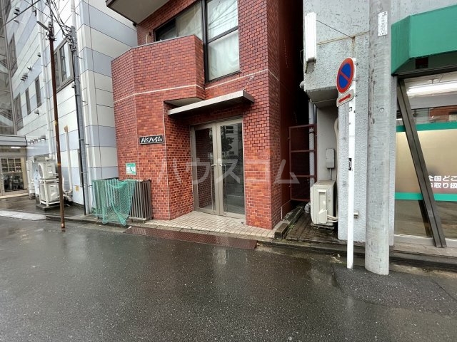 20/29 エントランス