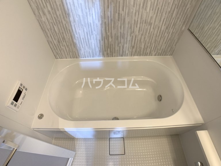 17/30 浴室