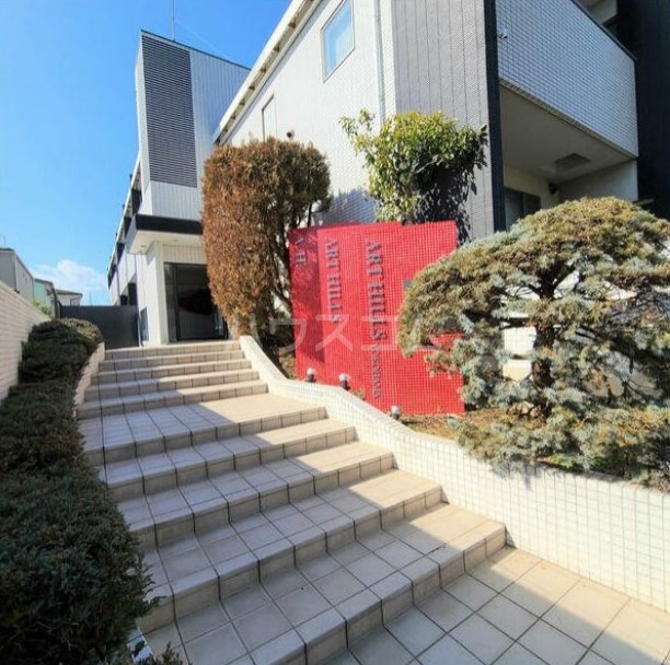 13/24 エントランス