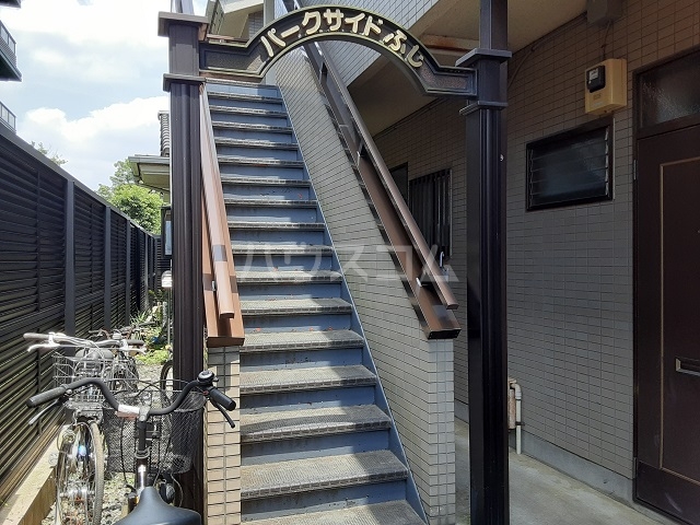 3/8 エントランス