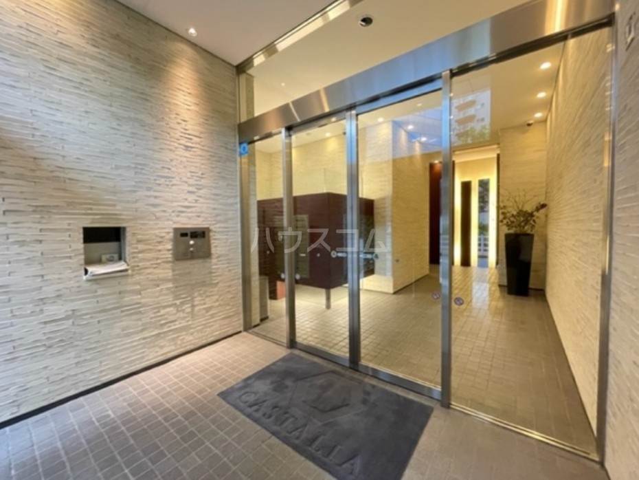 5/8 エントランス