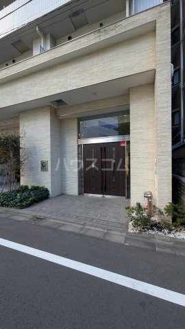 25/28 エントランス