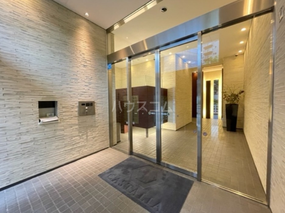 15/17 エントランス