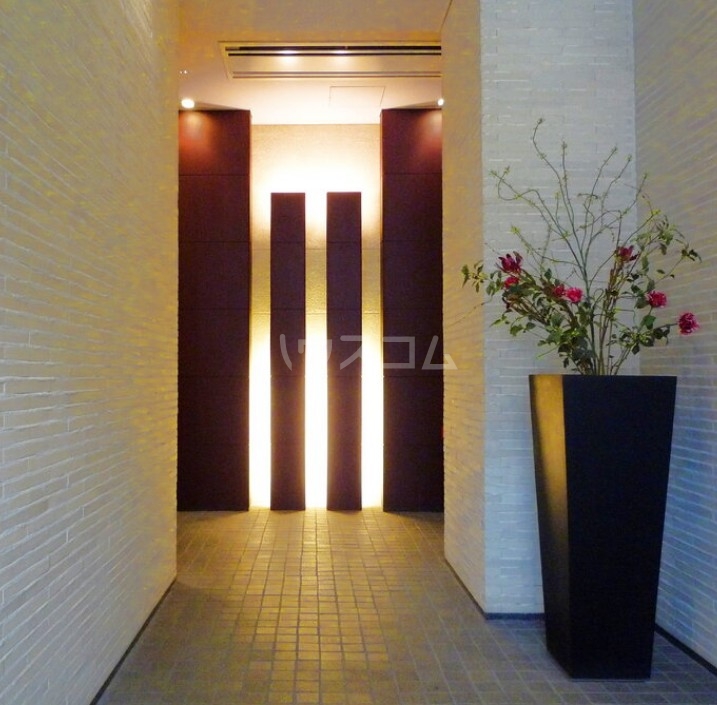 5/8 エントランス