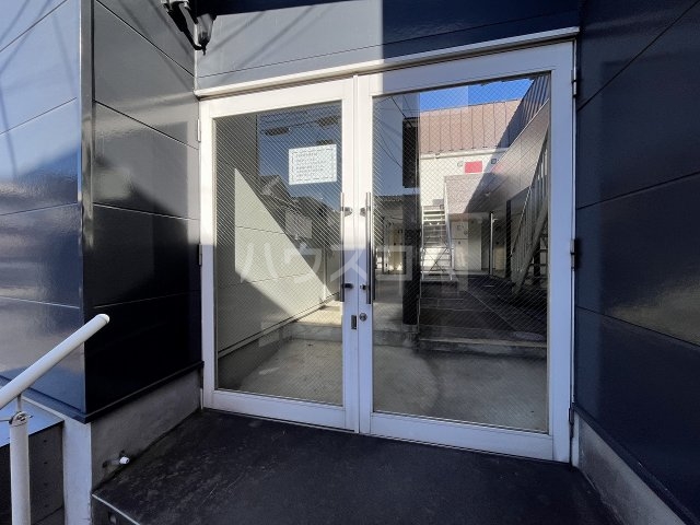 29/30 エントランス