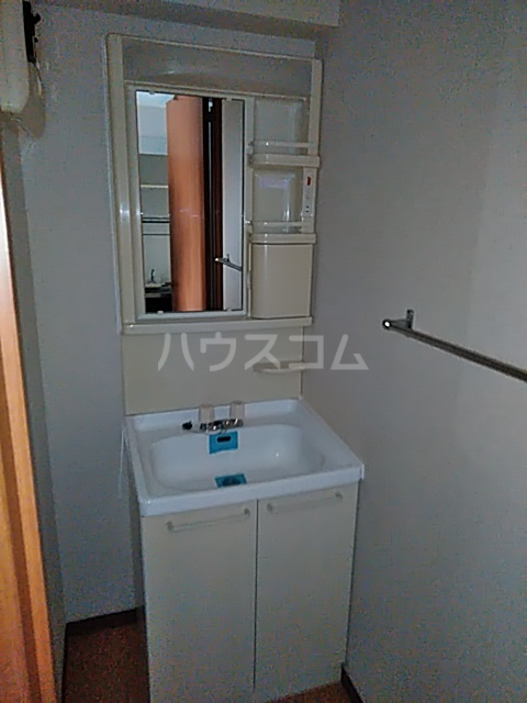 15/30 洗面