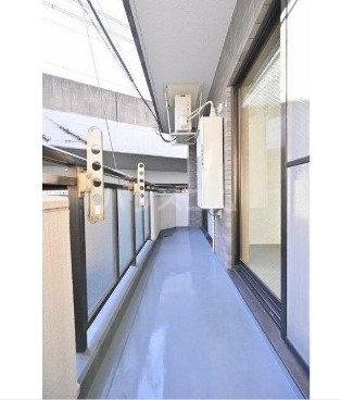 19/30 バルコニー