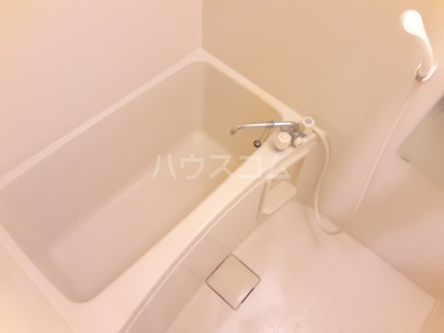 16/30 浴室
