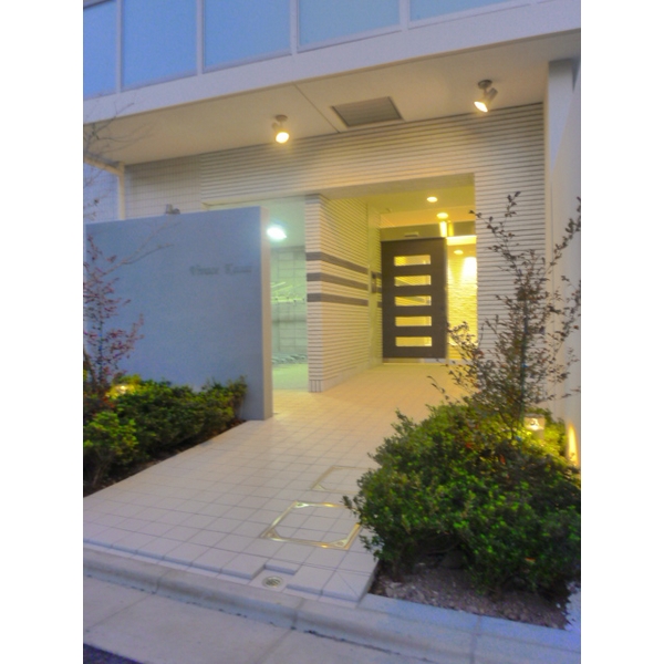 14/25 エントランス