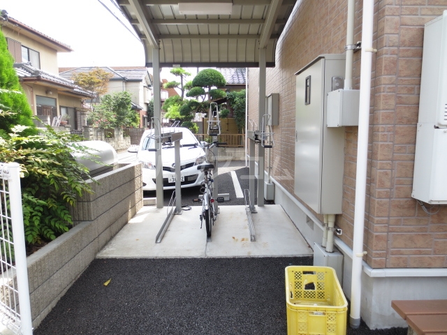 22/30 エントランス