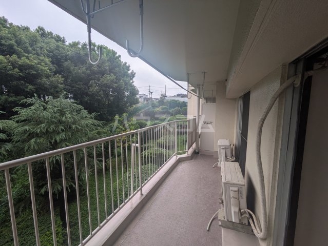 19/25 バルコニー