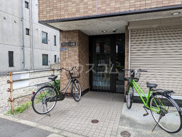 20/28 エントランス