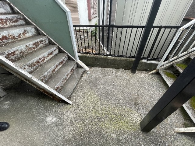 21/25 エントランス