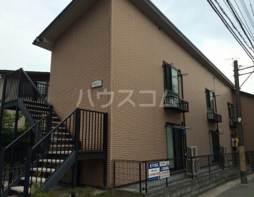 16/17 エントランス