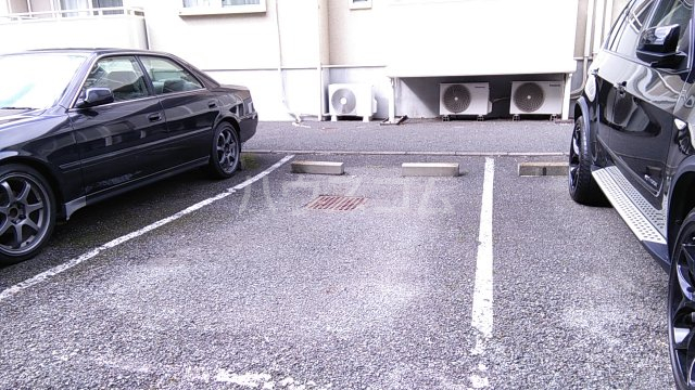 3/5 駐車場