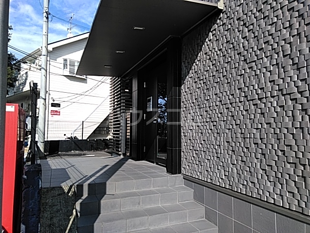 14/17 エントランス