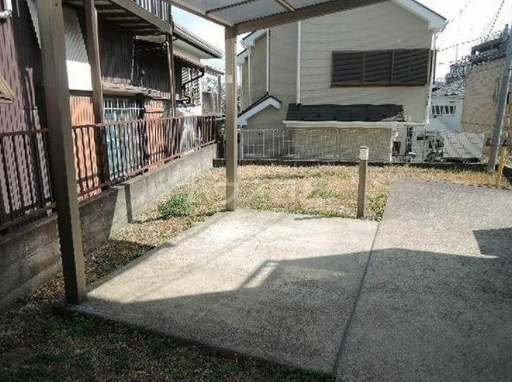 2/5 エントランス