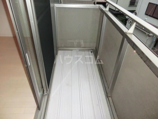 19/25 バルコニー