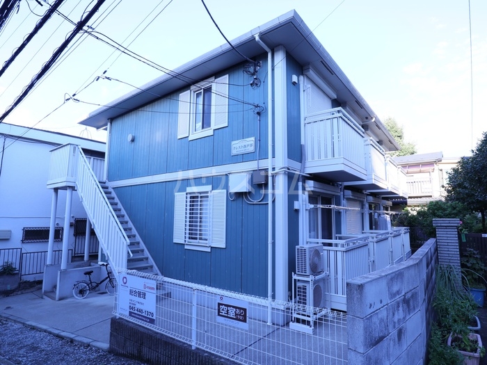 16/21 エントランス