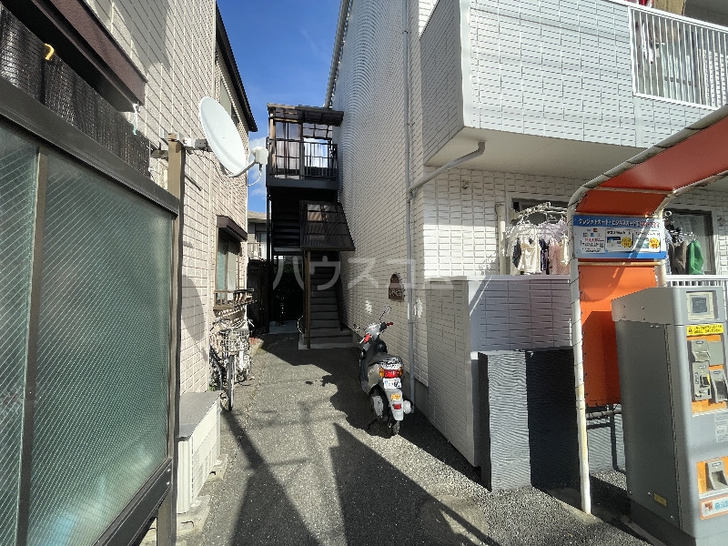 21/24 エントランス