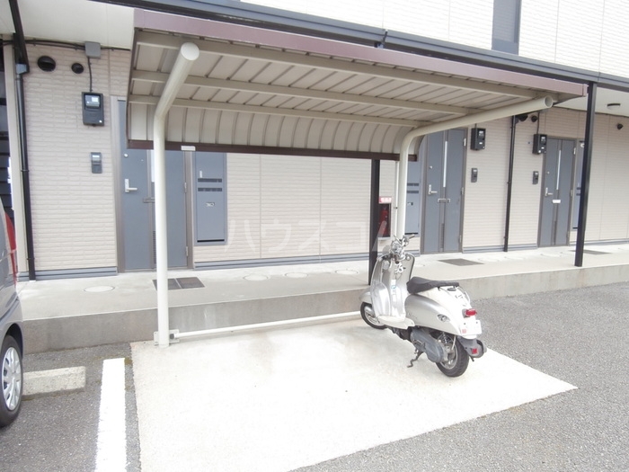 2/5 エントランス
