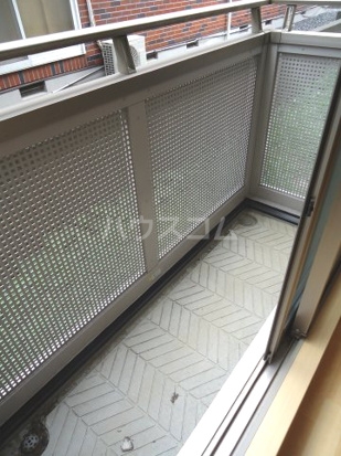 13/18 バルコニー